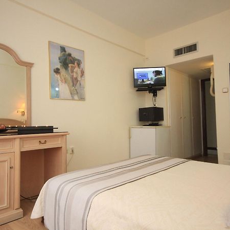 Hellinis Hotel Athens Exterior photo
