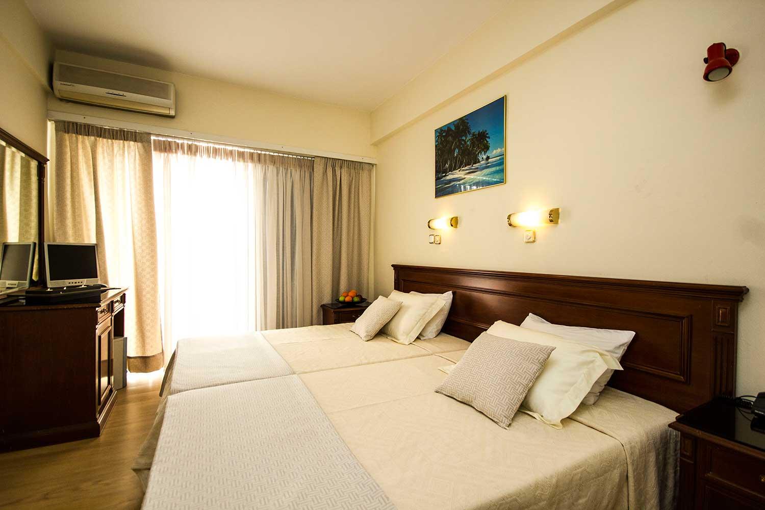 Hellinis Hotel Athens Exterior photo