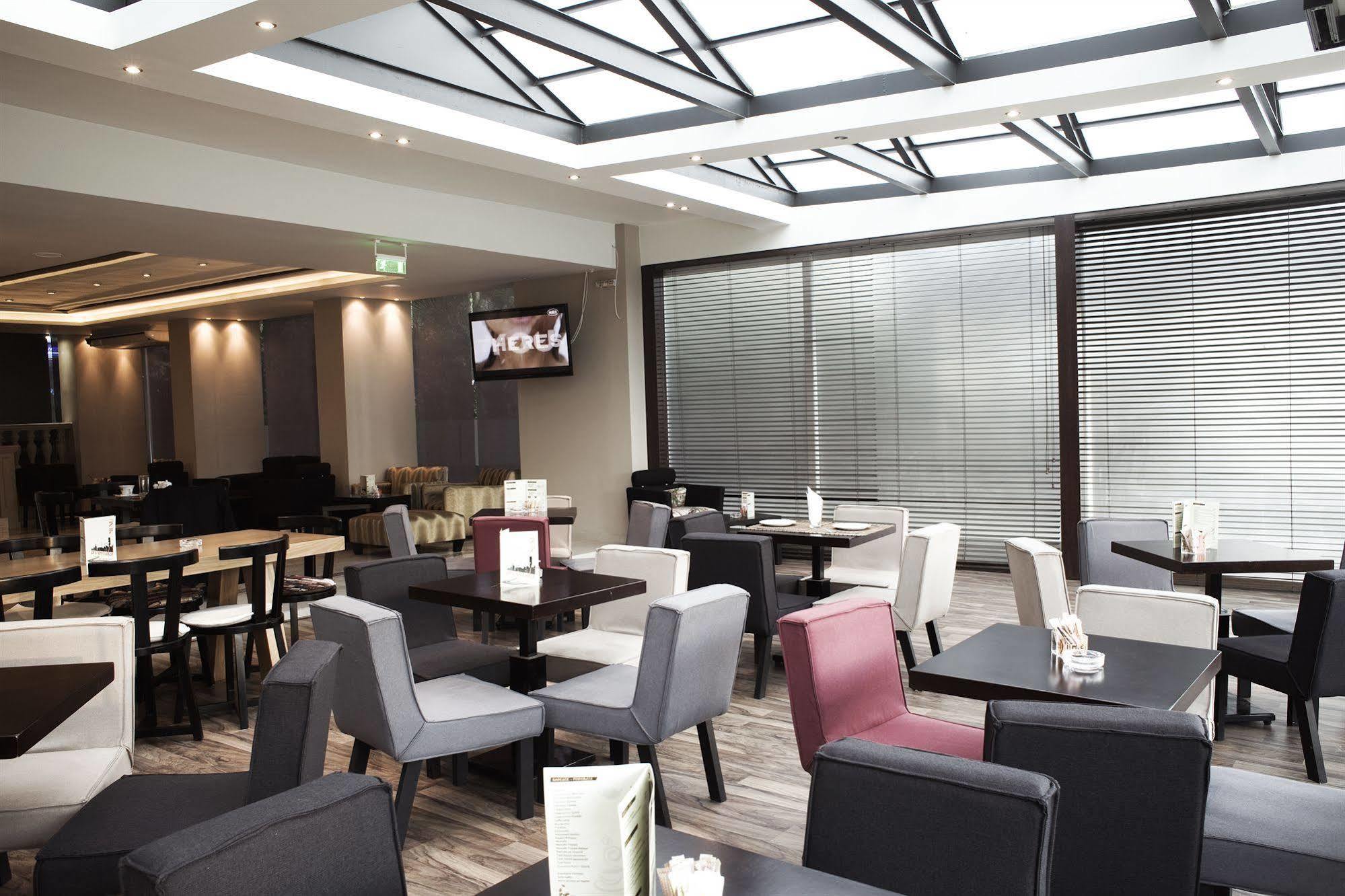 Hellinis Hotel Athens Exterior photo